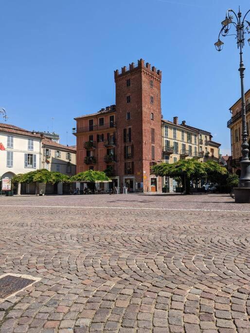 Il Ballatoio Di Giulia Apartamento Asti Exterior foto