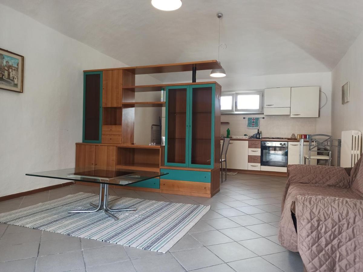Il Ballatoio Di Giulia Apartamento Asti Exterior foto